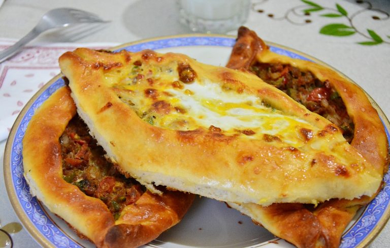 Evde Mini Pide Nasıl Yapılır? Meryem�le