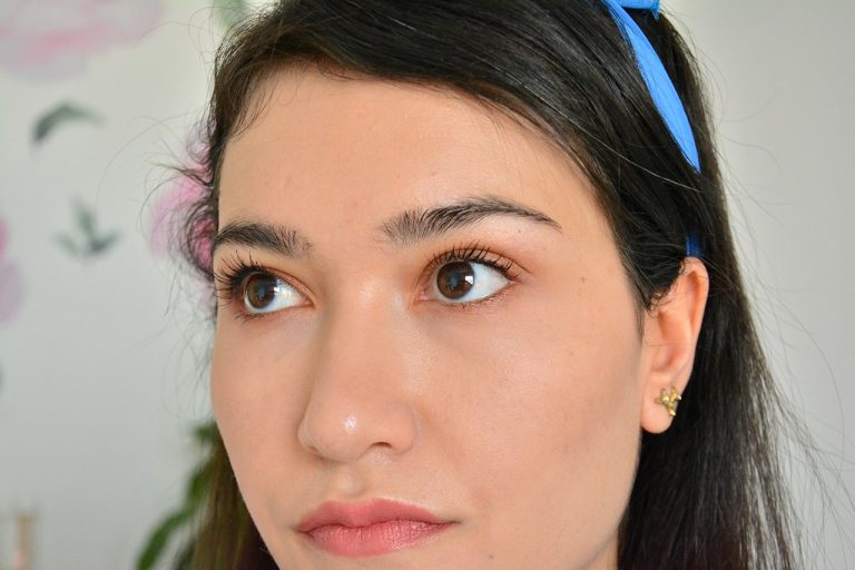 Essence Lash Princess Maskara Meryem'le